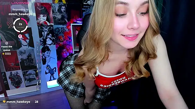 Snapshot of LianaBright chatting on 05/02/26, 01:43 LianaBright online show from 05/02/26, 01:43