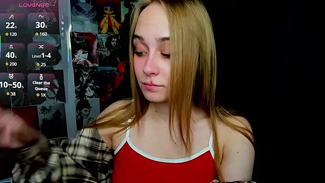 Snapshot of LianaBright chatting on 05/18/26, 01:24 LianaBright online show from 05/18/26, 01:24