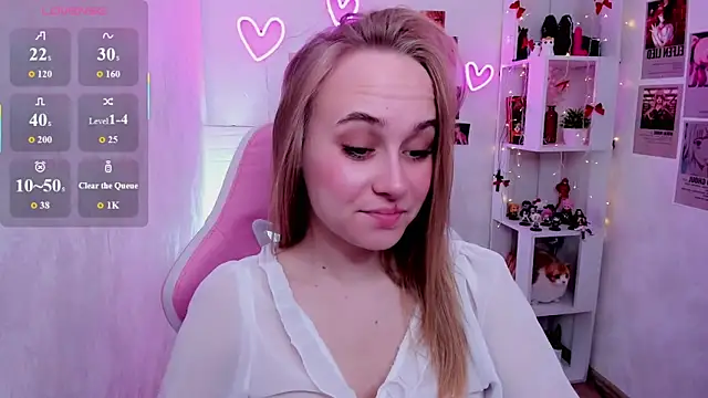 Snapshot of LianaBright chatting on 05/20/26, 01:45 LianaBright online show from 05/20/26, 01:45