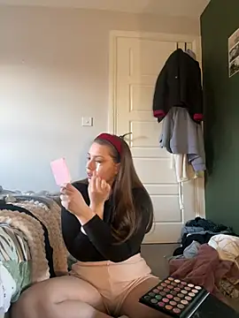 Snapshot of Krystal_Tx chatting on 03/01/25, 12:56 Krystal Tx online show from 03/01/25, 12:56