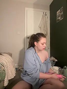 Snapshot of Krystal_Tx chatting on 03/05/25, 09:05 Krystal Tx online show from 03/05/25, 09:05