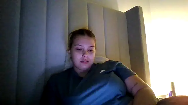 Snapshot of Krystal_Tx chatting on 10/18/25, 06:41 Krystal Tx online show from 10/18/25, 06:41