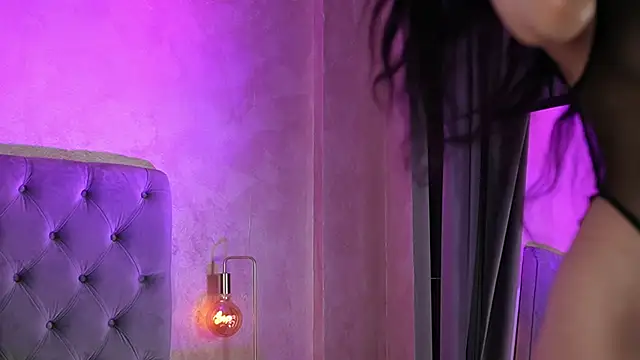 LucyWilow online show from 01/12/26, 04:29