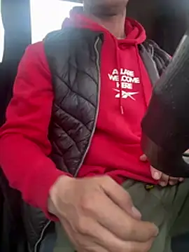 Snapshot of AlexGWoW chatting on 04/02/26, 08:45 AlexGWoW online show from 04/02/26, 08:45