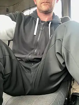 Snapshot of AlexGWoW chatting on 04/09/26, 07:58 AlexGWoW online show from 04/09/26, 07:58