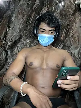 rony6663 online show from 10/30/25, 09:44