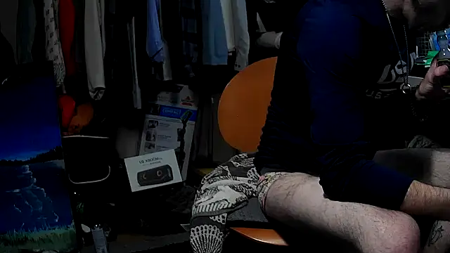 Snapshot of smokee_parT903 chatting on 10/31/25, 10:00 smokee parT903 online show from 10/31/25, 10:00