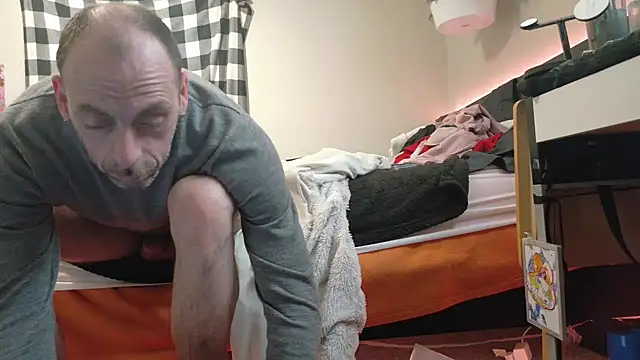 Snapshot of smokee_parT903 chatting on 03/10/26, 08:25 smokee parT903 online show from 03/10/26, 08:25