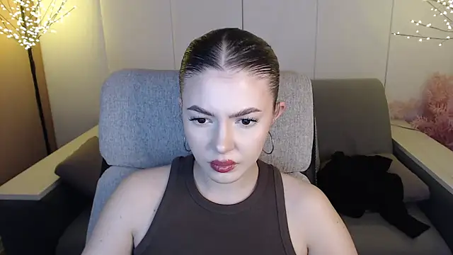 Snapshot of Ritaneer chatting on 03/14/25, 01:13 Ritaneer online show from 03/14/25, 01:13