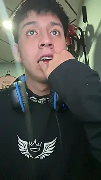 Stiven 017 online show from 02/03/26, 01:37