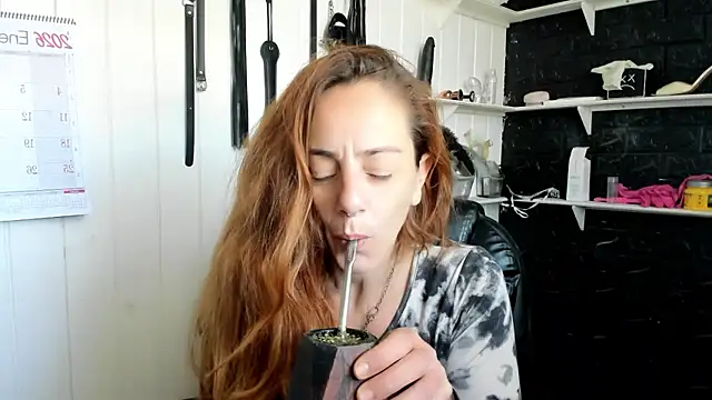 Snapshot of jessiburningheels chatting on 01/19/26, 10:19 jessiburningheels online show from 01/19/26, 10:19