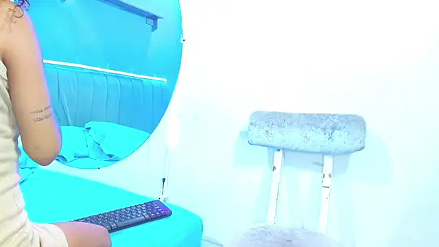 Snapshot of minimi_naty chatting on 12/11/24, 07:25 minimi naty online show from 12/11/24, 07:25