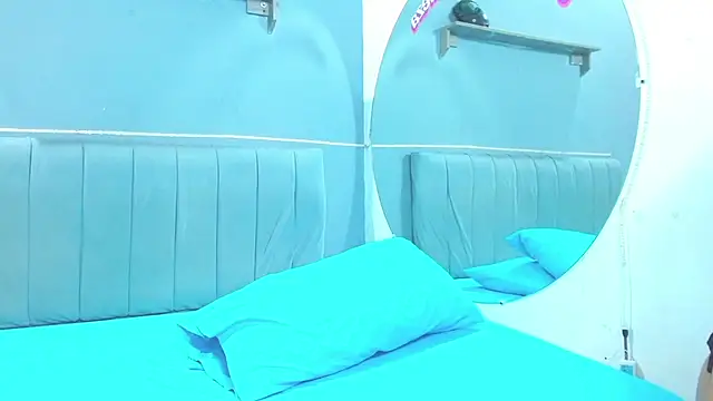 Snapshot of minimi_naty chatting on 12/28/24, 07:22 minimi naty online show from 12/28/24, 07:22