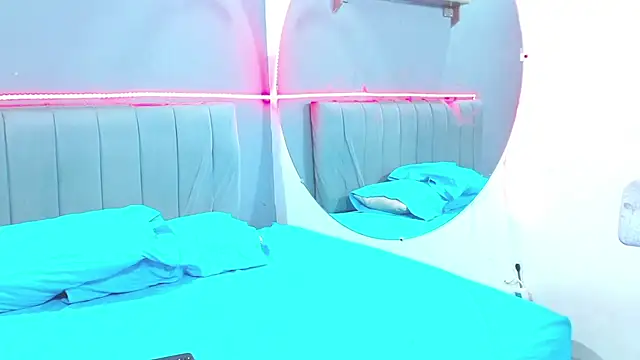 Snapshot of minimi_naty chatting on 01/15/25, 10:24 minimi naty online show from 01/15/25, 10:24