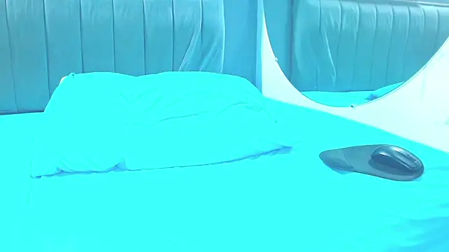 Snapshot of minimi_naty chatting on 01/27/25, 11:33 minimi naty online show from 01/27/25, 11:33