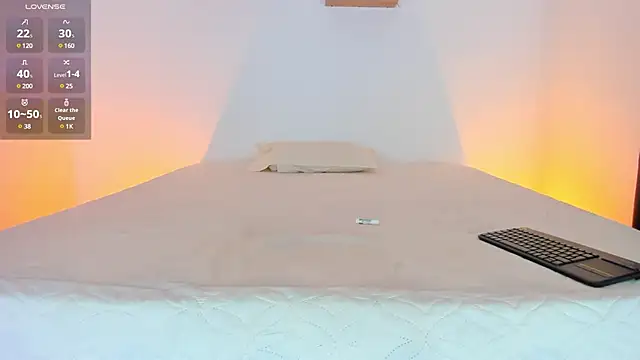 Snapshot of serge_7 chatting on 12/22/24, 12:05 serge 7 online show from 12/22/24, 12:05