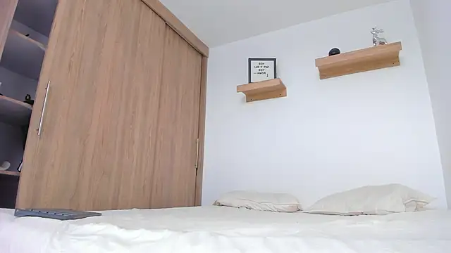 Snapshot of serge_7 chatting on 03/04/26, 09:10 serge 7 online show from 03/04/26, 09:10