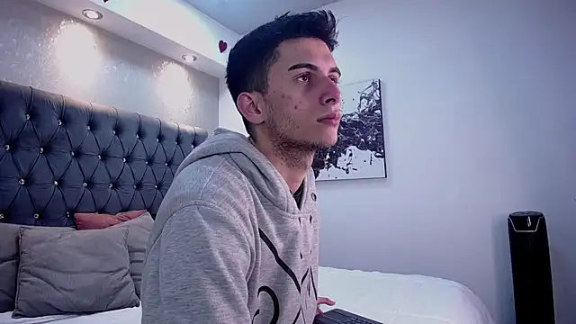 Snapshot of MrWilliseo chatting on 03/05/25, 07:38 MrWilliseo online show from 03/05/25, 07:38