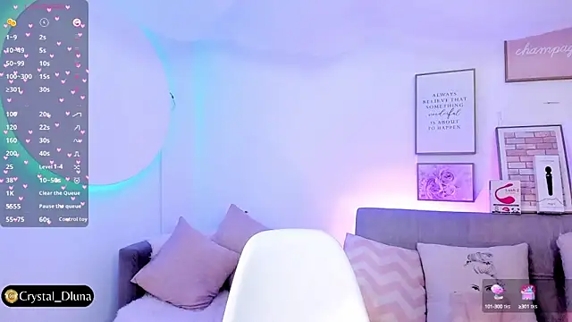 Snapshot of Crystal_Dluna chatting on 01/24/25, 12:41 Crystal Dluna online show from 01/24/25, 12:41