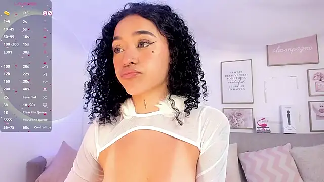 Snapshot of Crystal_Dluna chatting on 01/29/25, 12:24 Crystal Dluna online show from 01/29/25, 12:24