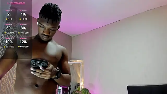 Snapshot of KENDER21_ chatting on 03/19/25, 03:41 KENDER21  online show from 03/19/25, 03:41