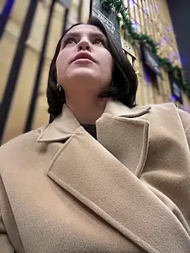 meow girl online show from 12/15/24, 07:10