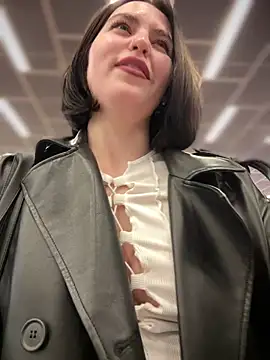 meow girl online show from 12/26/24, 10:16