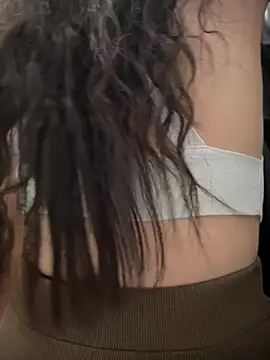 meow girl online show from 02/01/25, 10:05