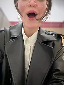 meow girl online show from 03/07/25, 10:13