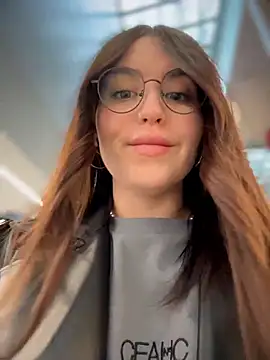 meow girl online show from 02/17/26, 10:01