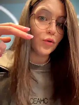 meow girl online show from 02/18/26, 01:07