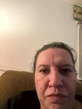 Snapshot of hottmessjess23 chatting on 01/13/26, 02:17 hottmessjess23 online show from 01/13/26, 02:17