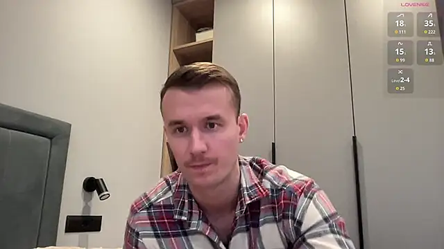 cute mark online show from 12/02/25, 12:54