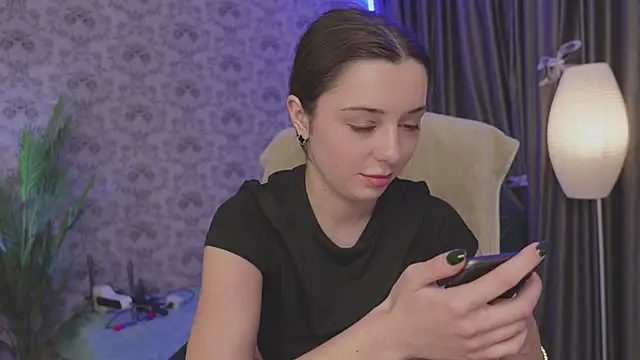 DinaCandy online show from 01/04/25, 02:25