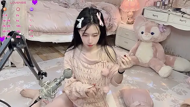 JennieKim RoseannePark online show from 12/27/24, 01:18