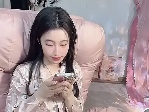 JennieKim RoseannePark online show from 01/21/25, 05:09