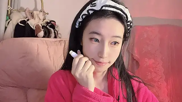 JennieKim RoseannePark online show from 02/23/25, 02:46