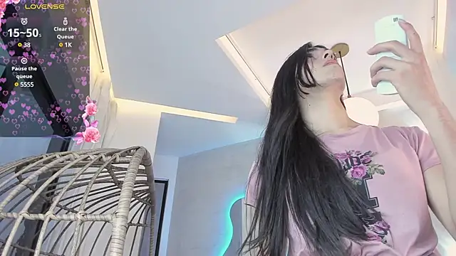 Venusflame   online show from 02/13/25, 12:00