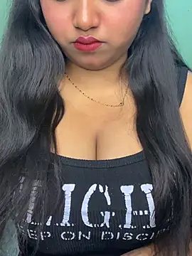Snapshot of Ishaani_0 chatting on 06/23/26, 05:44 Ishaani 0 online show from 06/23/26, 05:44
