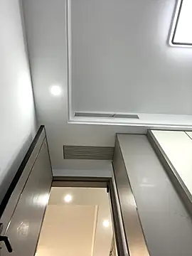 xyebobs online show from 10/12/25, 03:00