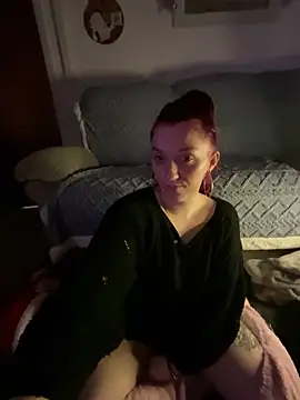 Snapshot of Stoner_BarbieXX chatting on 12/16/24, 10:13 Stoner BarbieXX online show from 12/16/24, 10:13