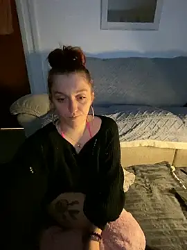 Snapshot of Stoner_BarbieXX chatting on 02/01/25, 10:55 Stoner BarbieXX online show from 02/01/25, 10:55