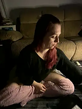 Snapshot of Stoner_BarbieXX chatting on 03/03/25, 10:52 Stoner BarbieXX online show from 03/03/25, 10:52