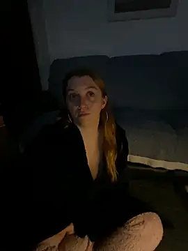 Snapshot of Stoner_BarbieXX chatting on 03/11/26, 10:49 Stoner BarbieXX online show from 03/11/26, 10:49