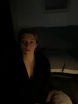 Snapshot of Stoner_BarbieXX chatting on 04/11/26, 09:08 Stoner BarbieXX online show from 04/11/26, 09:08