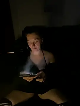 Snapshot of Stoner_BarbieXX chatting on 07/28/26, 08:45 Stoner BarbieXX online show from 07/28/26, 08:45