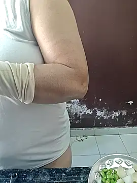 milf-kaira online show from 12/07/24, 02:53