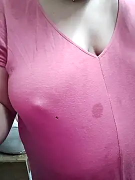 milf-kaira online show from 12/10/24, 01:33