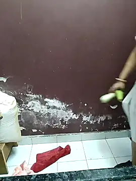 milf-kaira online show from 12/20/24, 01:47