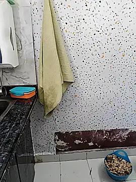 milf-kaira online show from 01/14/25, 04:04